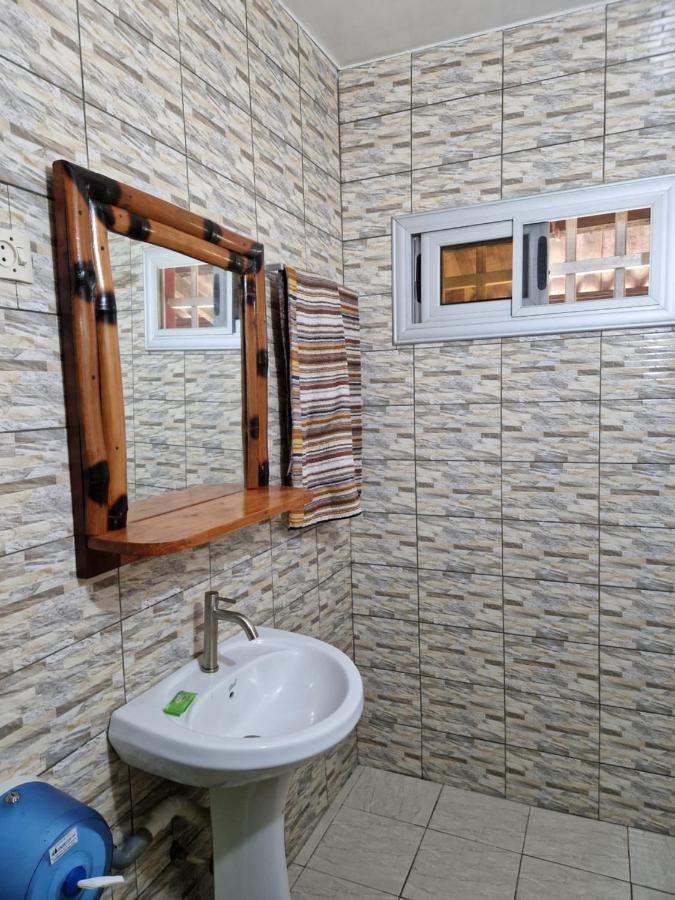 Hotel Robinson Plage Ломе Экстерьер фото