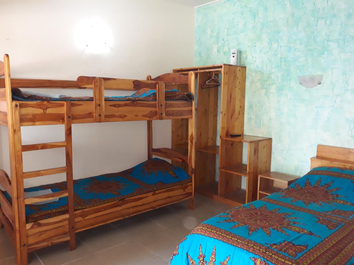 Hotel Robinson Plage Ломе Экстерьер фото