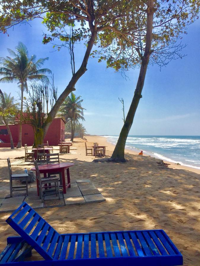 Hotel Robinson Plage Ломе Экстерьер фото